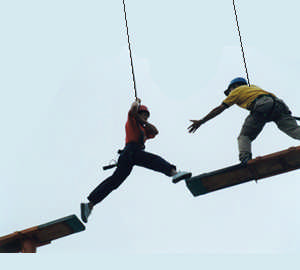 新媒體傳播時(shí)代下的房地產(chǎn)企業(yè)危機(jī)管理與輿情處置暨“客戶維權(quán)應(yīng)對(duì)方法及典型風(fēng)險(xiǎn)規(guī)避措施”